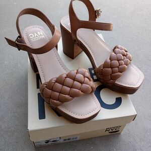 Women's Braided Strap Block Heel Sandals - Brown